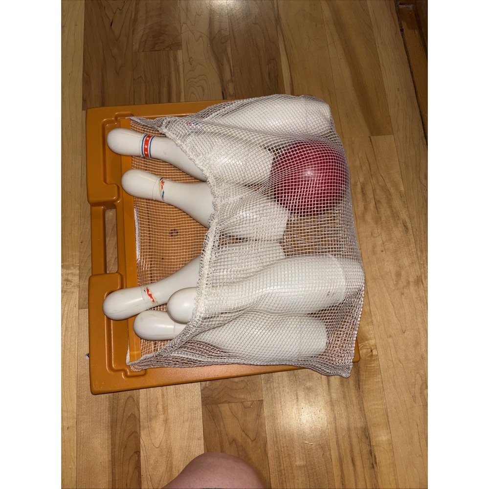 Vintage 1986 Fisher Price Bowling Set Toy - Picture 5 of 6